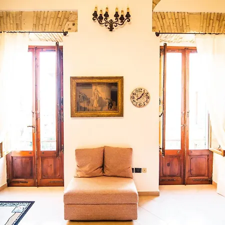 Manno 81 - Charming Historic Apartment