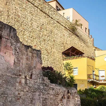 Apartment Manno 81 - Charming Historic